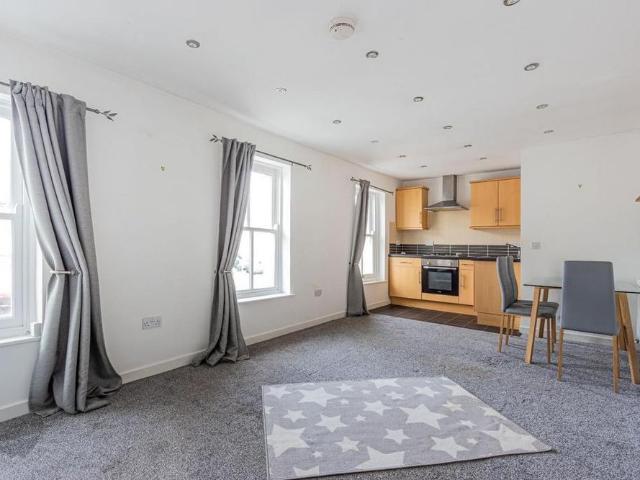 Apartment for rent in Penarth Marina, Penarth