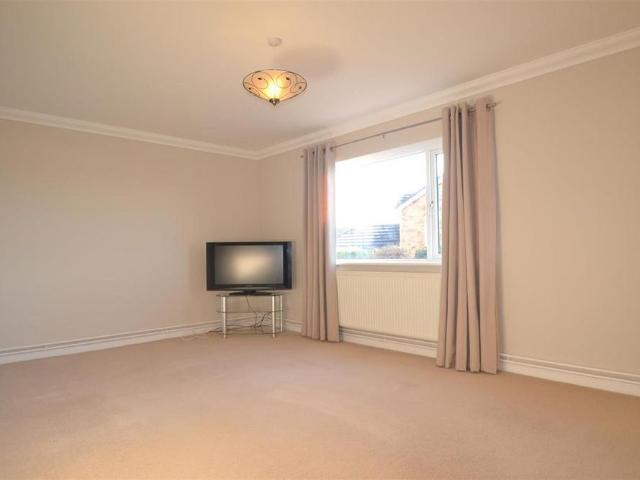 Apartment for rent in Newcastle Higher, Wales