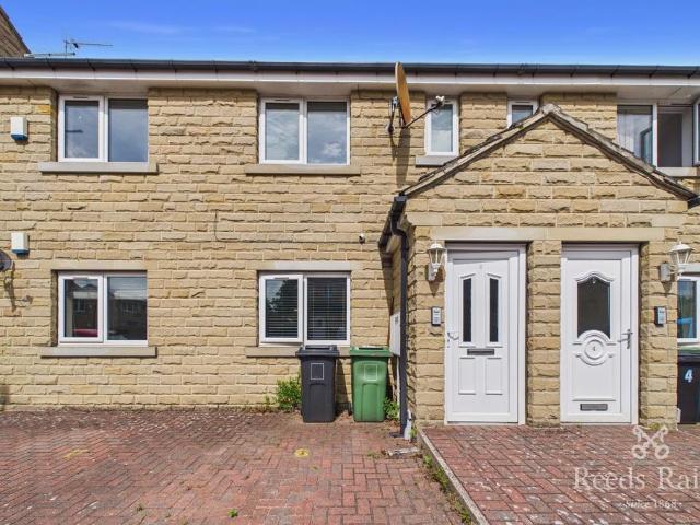 Flat for rent in Lascelles Hall, Kirkburton
