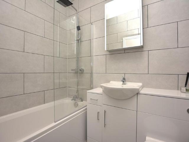 Apartment for rent in High Field, Isle Of Man