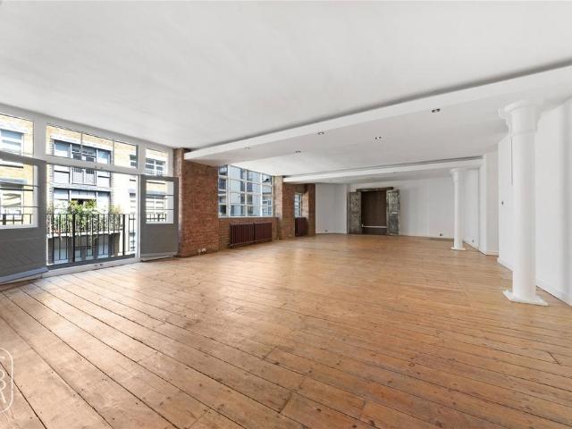 Flat for rent in Hoxton, Greater London