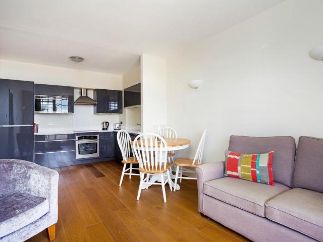 Flat for rent in Bermondsey, Greater London