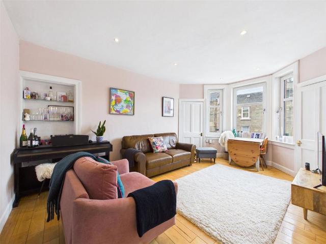 Flat for rent in Newhaven, Leith