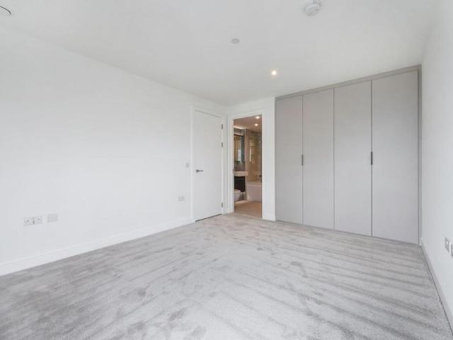 Apartment for rent in Glyndon, Shooters Hill