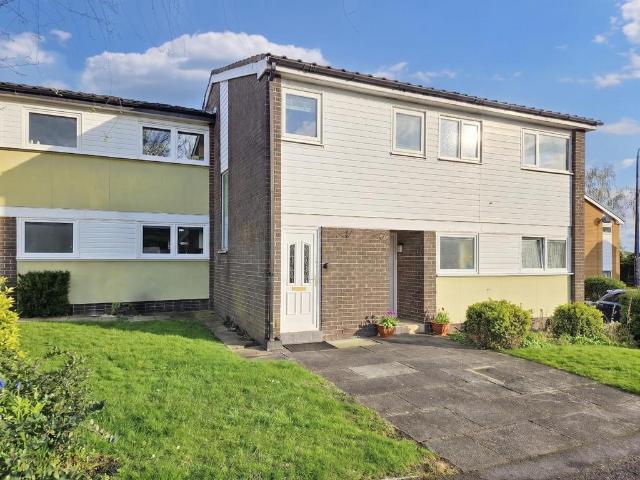 Flat for rent in Trafford Park, Greater Manchester