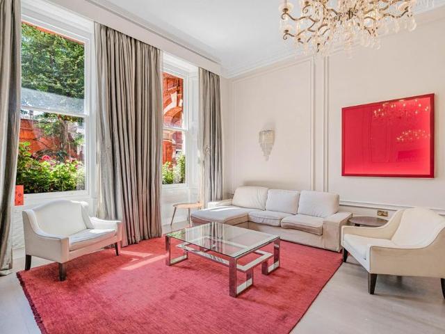 Apartment for rent in Chelsea, Greater London