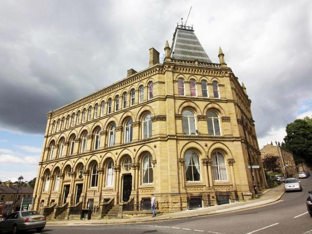 Flat for rent in Batley, West Yorkshire