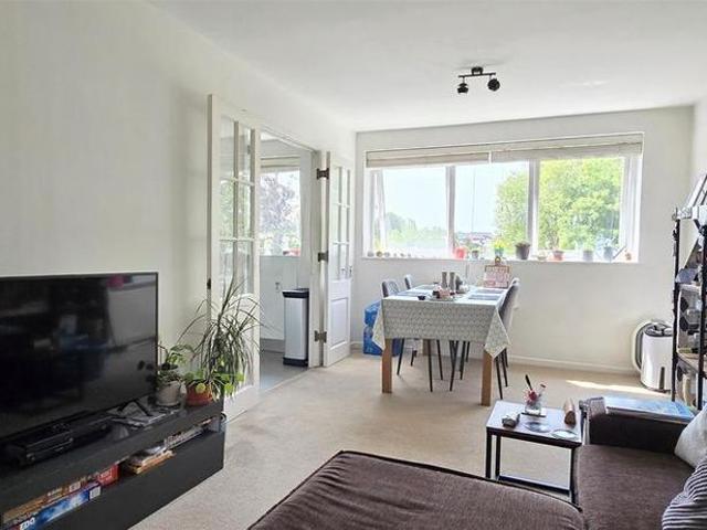 Apartment for rent in Reading