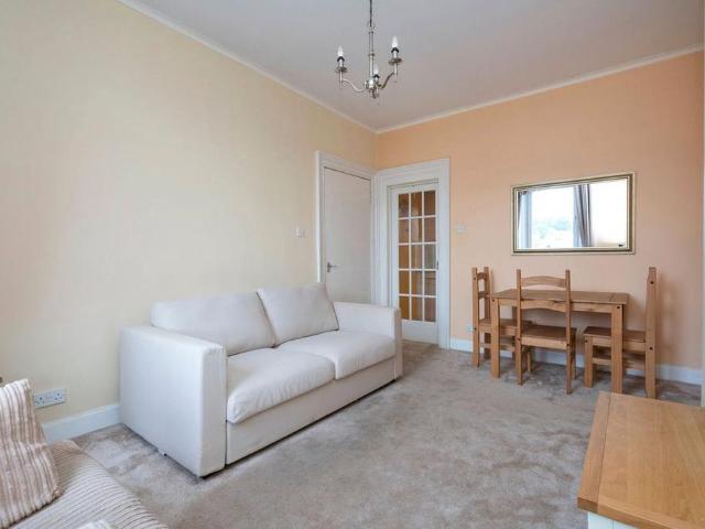 Apartment for rent in Corstorphine, Scotland