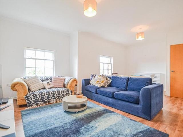 Apartment for rent in Warrington
