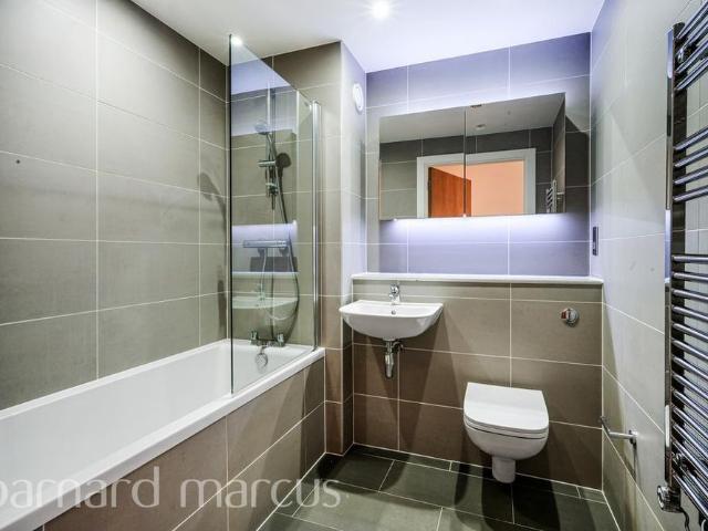 Apartment for rent in Greater London