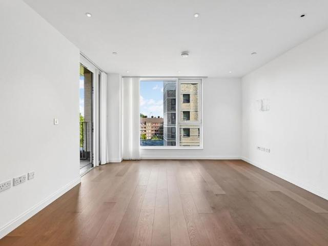 Apartment for rent in Kennington, Greater London