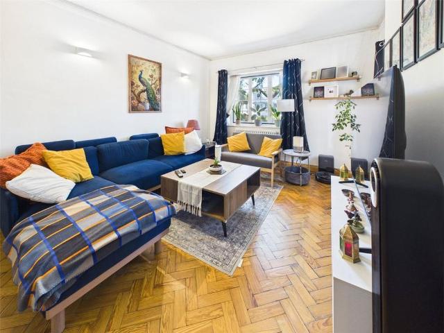 Apartment for rent in London Borough of Hounslow, Spring Grove