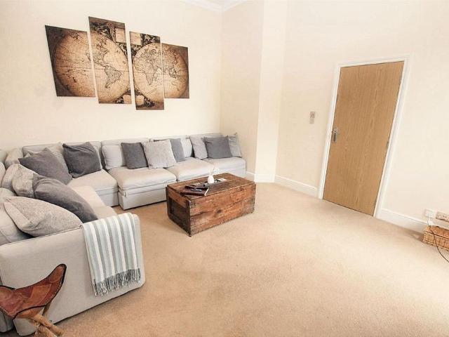 Apartment for rent in Livermead, Paignton