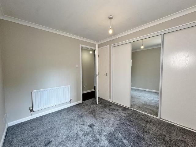 Apartment for rent in Scotstounhill, Scotstoun