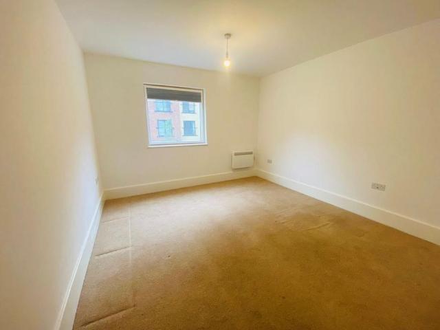 Apartment for rent in Lakenham, East Bank