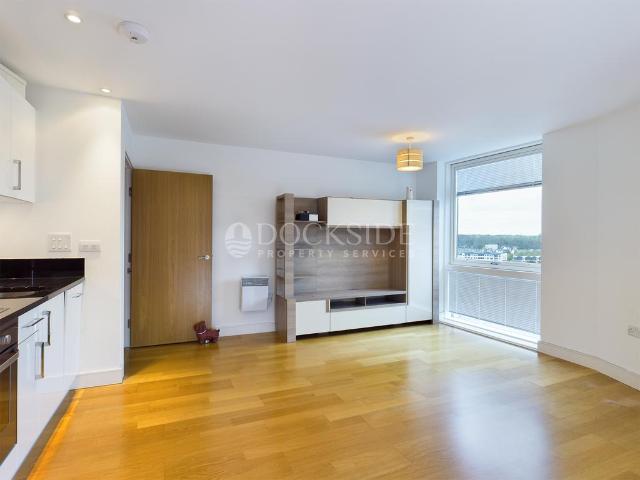 Flat for rent in Brompton, Gillingham