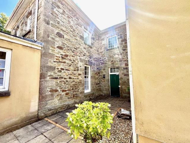 Flat for rent in Gluvian, St Columb Major