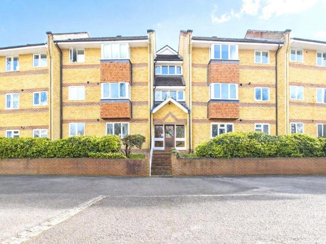 Flat for rent in Reading
