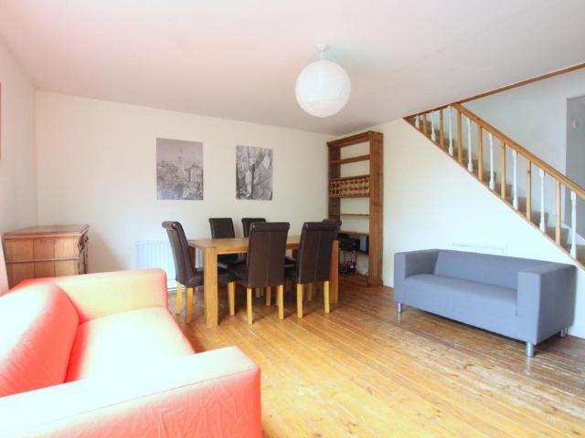 Apartment for rent in Putney, Greater London