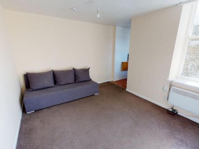 Apartment for rent in Eastbrook, Bradford