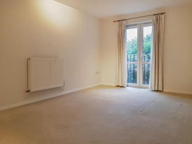 Apartment for rent in Old Town, Swindon