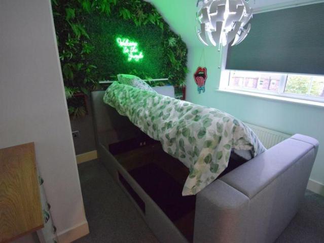 Apartment for rent in Westleigh, Wigan