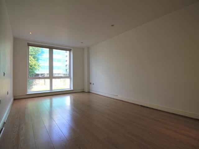 Apartment for rent in Lakenham, East Bank