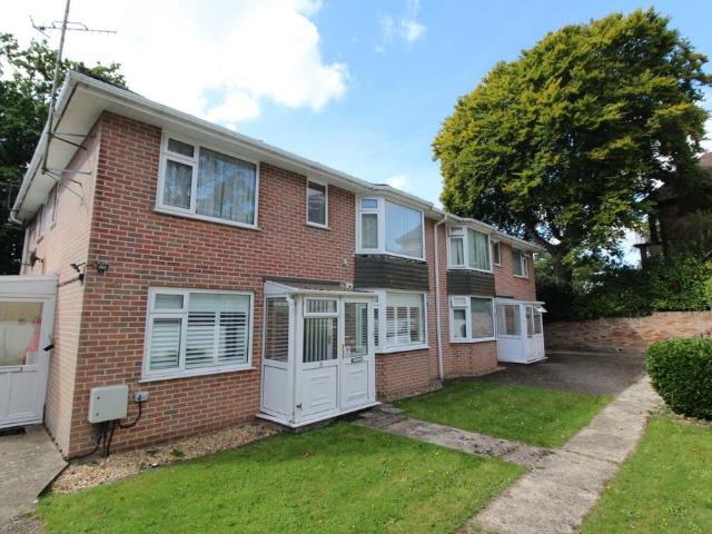 Flat for rent in Poole