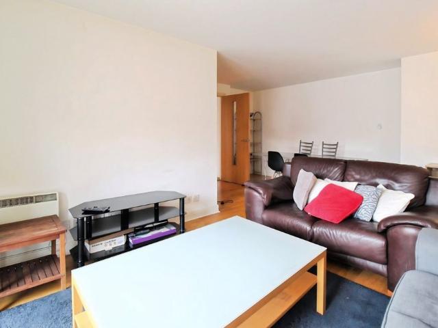 Apartment for rent in Woodhouse, West Yorkshire