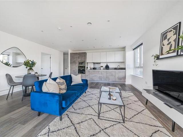 Flat for rent in Greater London
