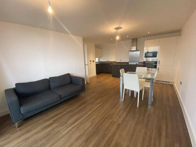 Apartment for rent in London Borough of Lewisham, Ladywell