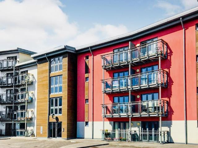 Flat for rent in SA1 Swansea Waterfront, Nangreaves