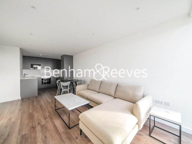 Flat for rent in London Borough of Croydon, Greater London