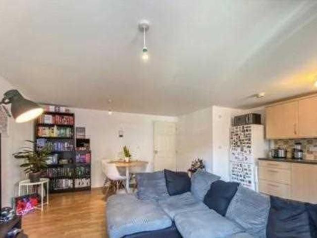 Apartment for rent in Riverdene, Priest Down