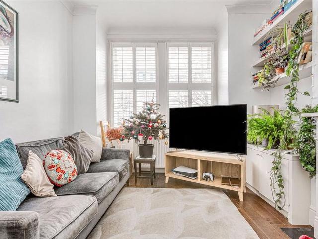 Apartment for rent in London Borough of Hammersmith and Fulham, Greater London