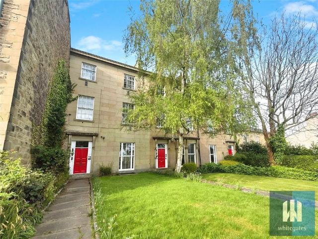 Flat for rent in Highfields, Huddersfield