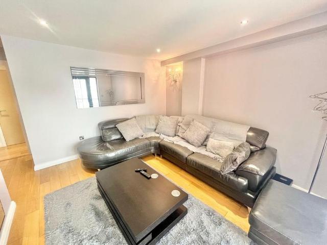 Apartment for rent in SA1 Swansea Waterfront, Nangreaves
