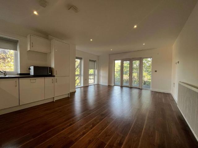 Apartment for rent in London Borough of Merton, Greater London