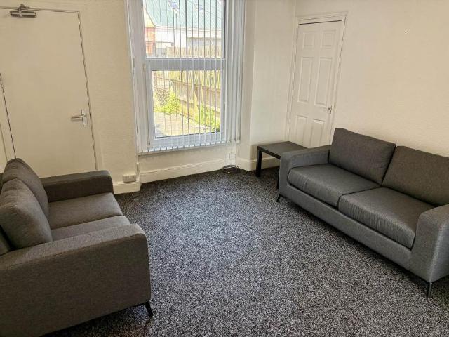 Flat for rent in Mount Pleasant, Nangreaves