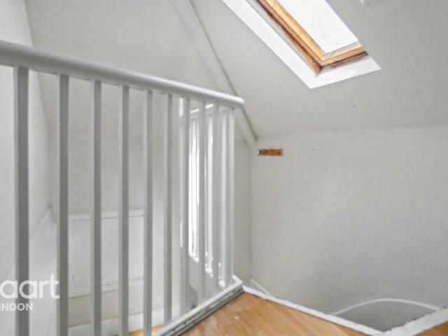 Flat for rent in Rodbourne, Swindon