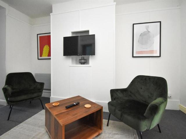 Apartment for rent in Goldthorn Hill, Penn