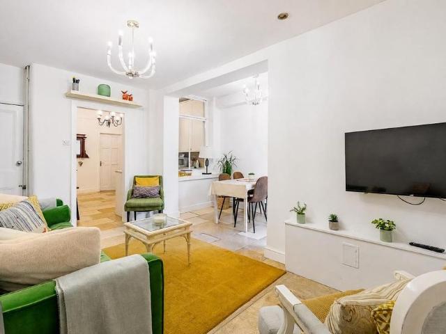 Apartment for rent in Holgate, High Field