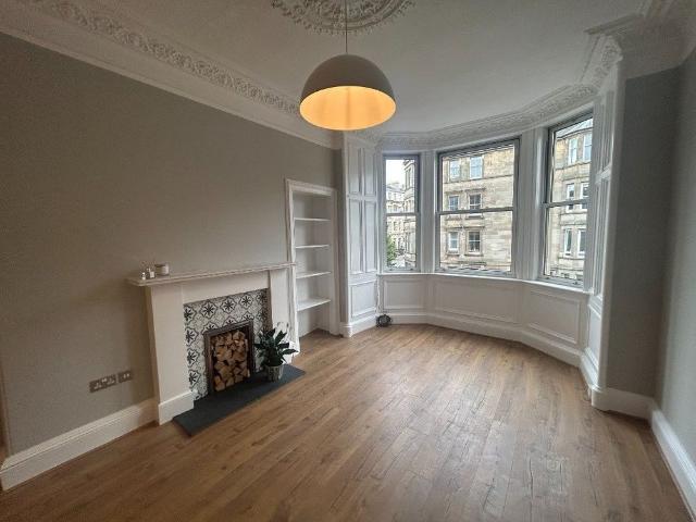 Apartment for rent in Hillside, Leith
