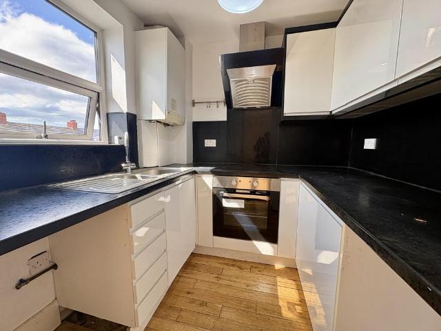 Flat for rent in Blackpool, Isle Of Man