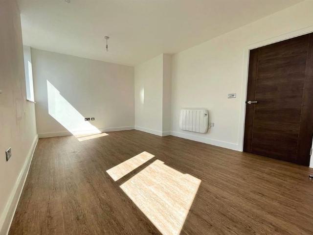 Apartment for rent in Sale Moor, Trafford Park