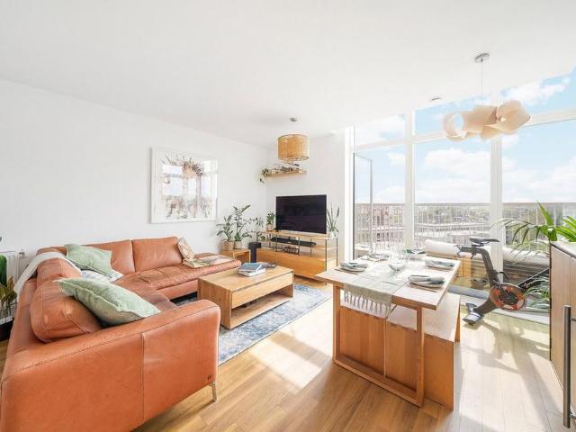 Apartment for rent in London Borough of Lewisham, Ladywell