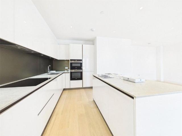 Apartment for rent in London Borough of Richmond upon Thames, Greater London