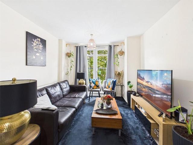 Apartment for rent in London Borough of Hounslow, Greater London