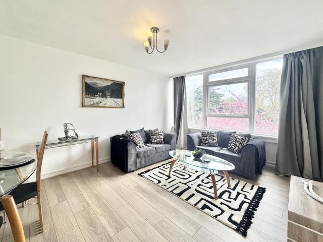 Flat for rent in Putney, Isle Of Man